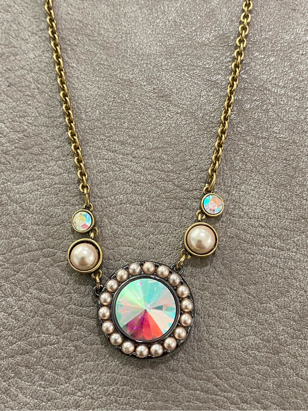 Kurt Geiger London Octavia Pendant Necklace Gold Stone Pearl